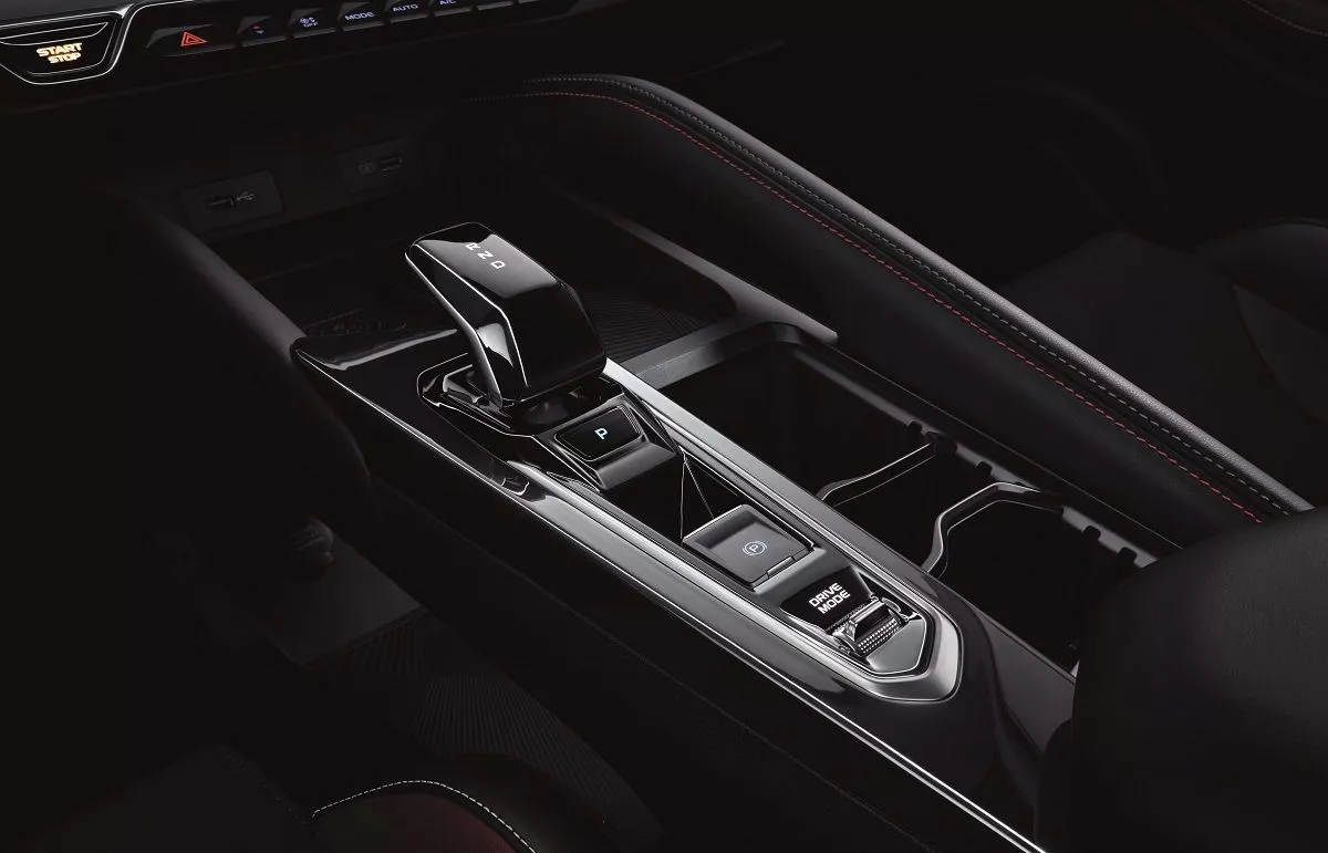 Geely Coolray купить в Екатеринбурге
