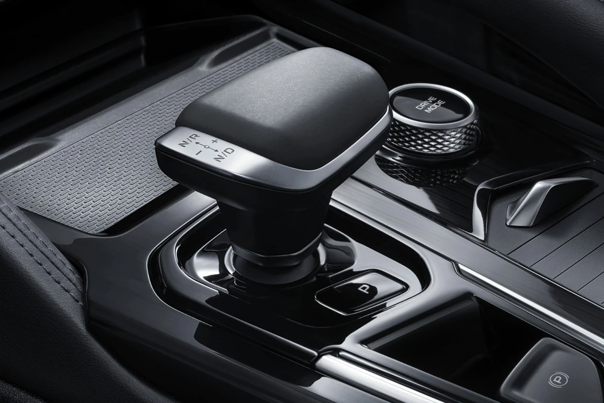 Geely Monjaro купить в Екатеринбурге