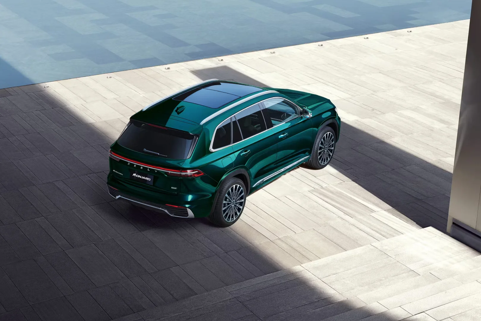 Geely Monjaro купить в Екатеринбурге